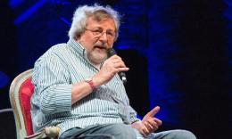 È morto Francesco Guccini: a Musicultura il suo addio al palco, poi la magia di Lunaria a Recanati