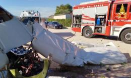 Recanati, ultraleggero precipita durante l'atterraggio: due feriti a Torrette