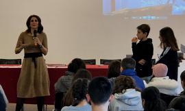 Porto Potenza, masterclass di Barbara Capponi per giornalisti in erba (FOTO)