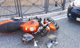 Mogliano, incidente a un incrocio: motociclista al pronto soccorso (FOTO)
