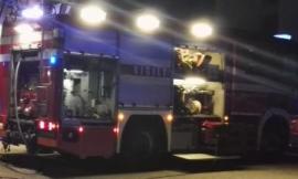 Civitanova, auto in fiamme nella notte