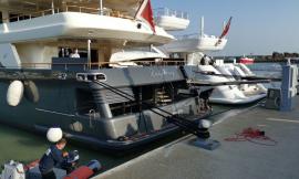 Civitanova, al porto approda "Lady Trudy": lo yacht di lusso rimarrà sino a Natale