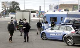 Civitanova, controlli sui camion al casello dell'A14: oltre 5mila euro di multe, sequestrati prodotti caseari (FOTO e VIDEO)