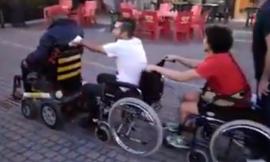 Porto Potenza, anche i diversamente abili hanno diritto a un marciapiede - VIDEO