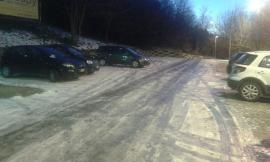 Macerata, ghiaccio al park Garibaldi: la protesta degli utenti