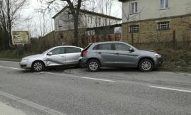 Incidente a Fonte Noce di Recanati: coinvolte due auto e un carroattrezzi