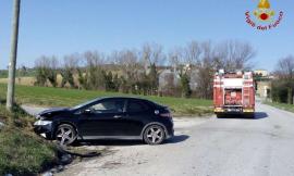 Recanati,  scontro tra due auto: ferite tre persone