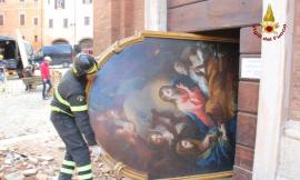 Sisma, recuperate opere d'arte nella chiesa di San Filippo a Camerino - FOTO -