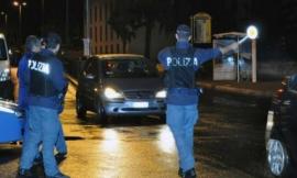 Prete congolese al volante ubriaco scappa all'alt della polizia e investe un agente