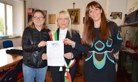 San Severino, i fondi raccolti con la partita della Nazionale attori consegnati al sindaco
