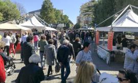 Grande successo per “Ciokko & Co.”: tante le persone per le vie di Potenza Picena