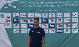 Tolentino, la 27enne Elena Lionello porta a casa un record mondiale nel nuoto in acque libere