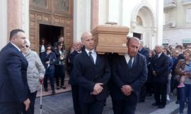 Le famiglie Mancini e Orlandi ringraziano per la partecipazione e l'affetto dimostrato