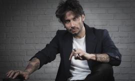 Fabrizio Moro apre Lunaria 2017: il 13 luglio in Piazza Leopardi concerto gratuito
