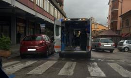 Malore mentre è in fila alle poste di Tolentino: grave un uomo