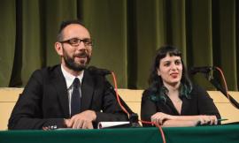 La scrittrice settempedana Marta Zura Puntaroni presenta il suo romanzo tra gli applausi del pubblico