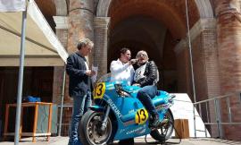 Recanati, grande accoglienza per il passaggio del Motogiro d'Italia
