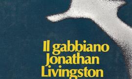 Gli alunni del Bonifazi di Recanati sul palco per volare con Jonathan Livingstone