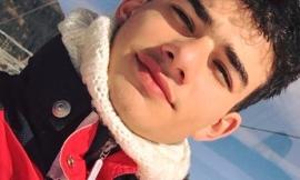 Tragedia a Tolentino: sbanda con la moto e muore un sedicenne