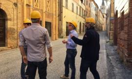 Sisma, Errani in visita a Caldarola: presto nuova scuola elementare