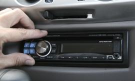 Potenza Picena: compra autoradio su internet ma è una truffa