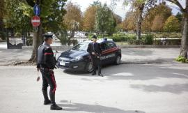 Macerata, controlli dei carabinieri ai Giardini Diaz: sequestrata marijuana