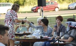 Treia, l'Archeo Luigi Lanzi brinda ad Arcangelo Caracini