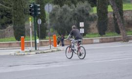Porto Potenza, Suv investe ciclista e fugge
