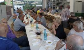 "Reunion" dei vigili del fuoco in servizio e in pensione nel nuovo distaccamento di Tolentino
