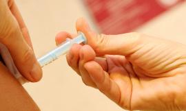Vaccinazioni, il calendario delle aperture estive
