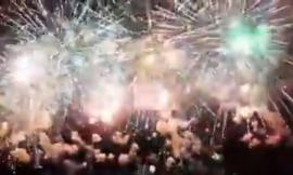 In migliaia per ammirare i Fuochi di Ferragosto a Porto Recanati - VIDEO