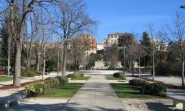 Macerata, controlli ai Giardini Diaz: ventiduenne trovato in possesso di marijuana