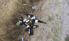 Civitanova, la provinciale 485 come una discarica