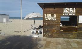 "Biblio Express", nei mesi di luglio e agosto prestati 250 libri in spiaggia