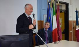 Il capo della polizia Gabrielli a Macerata elogia i suoi uomini: "Grazie per il lavoro svolto in occasione del sisma"