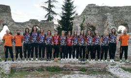 La Roana Cbf si prepara alla battaglia della B1 di volley con una divisa che ricorda la mimetica militare