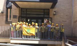 I bambini della scuola di Montelupone con Legambiente per il progetto "Puliamo il Mondo"