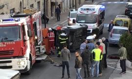 Treia, si ribalta con l'auto: uomo trasportato all'ospedale