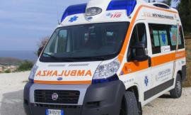 Frontale a Recanati: due persone estratte dalle lamiere dai vigili del fuoco