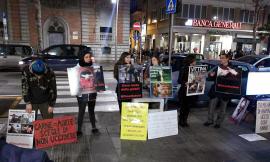 Civitanova, "mangiacadaveri" contro "torturatori di zucchine": è battaglia social tra vegani e onnivori