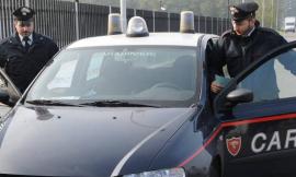 Camerino, sciacalli in azione: anziani derubati dei risparmi nel container dove vivono