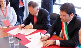 Racanati, sottoscritto l'accordo di collaborazione con Xiangcheng alla IGuzzini