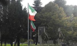 Montecosaro, perplessità sulla bandiera issata durante la cerimonia del 4 Novembre