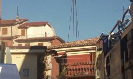 Camerino, iniziata la demolizione di un altro edificio pericolante nella zona di Borgo San Giuliano