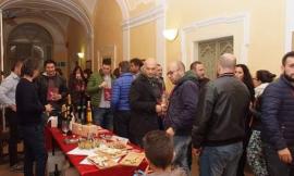 Un weekend tra arte e vino d'eccellenza: a Montecosaro torna "Calici d'Arte"