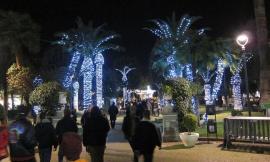 Civitanova, "Toccalapalma": al via il contest fotografico dedicato alle luminarie
