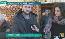 Muccia, la casa di legno che si è costruito non è a norma: terremotato rischia denuncia penale - VIDEO