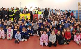 Da Bagnacavallo nuovi arredi per la scuola di Cesolo