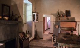 Recanati, suggestive visite nella casa di “Silvia” a lume di candela