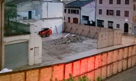 Tolentino, terminate le operazioni di demolizione dell'edificio di fronte alla casa di riposo